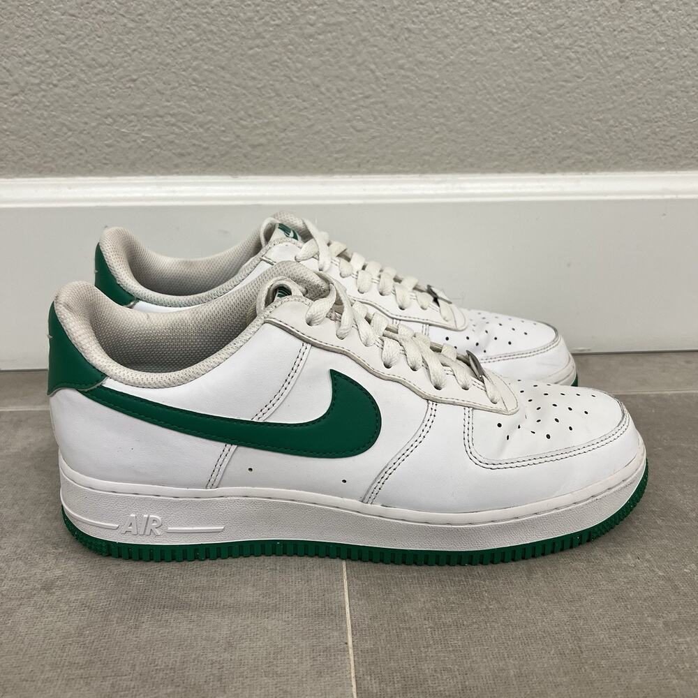 Nike Air Force 1 Low Mens Size 9.5 White Green Leather Sneakers Shoes FJ4146-102